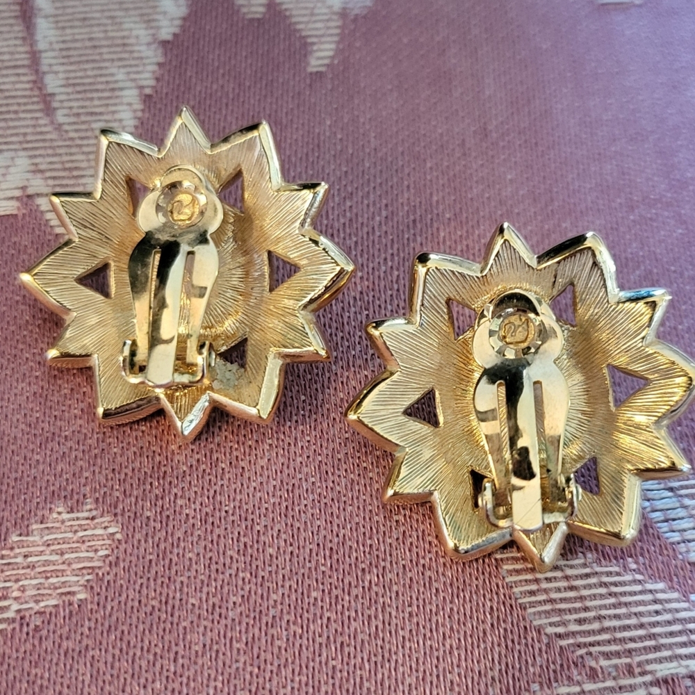 Swarovski Rhinestone & Pearl Clips - Picture 2 of 5